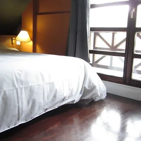 Hotel Aisia Museo 3*
