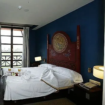 Hotel Aisia Museo Derio