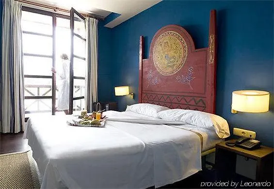 Aisia Museo Hotel Derio