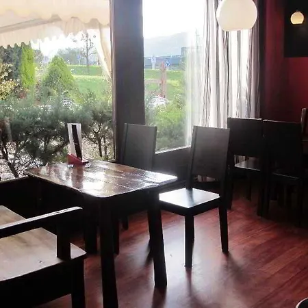 Aisia Museo 데리오