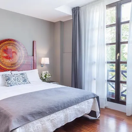 Aisia Museo 데리오