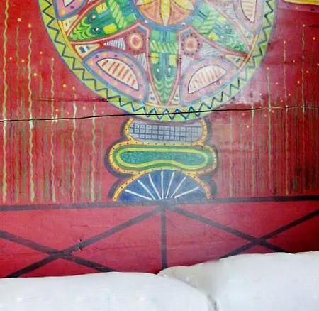 Aisia Museo Otel Derio