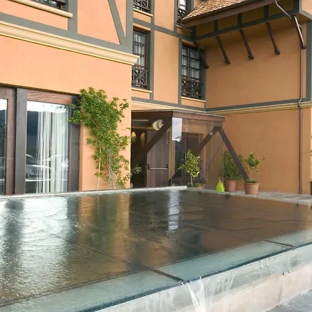 Aisia Museo 3* 데리오