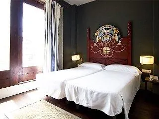 Aisia Museo Hotel Derio